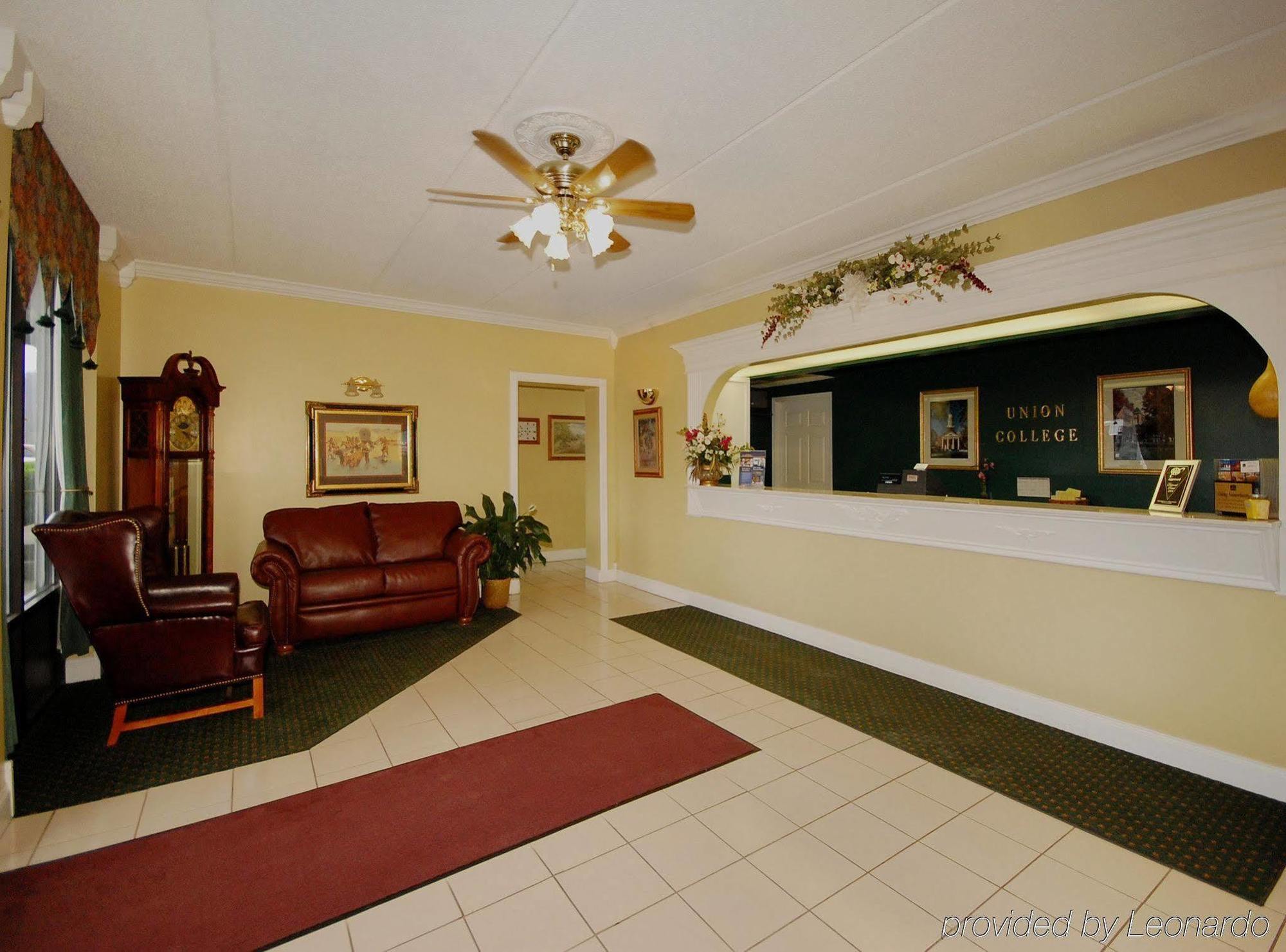 Quality Inn Barbourville Interior photo